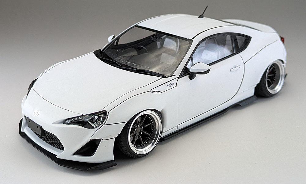 完成品] AOSHIMA 1/24 TOYOTA 86 `12 GREDDY&ROCKET BUNNY | テキトー